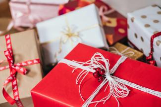 gift boxes by freestocks courtesy of Unsplash.